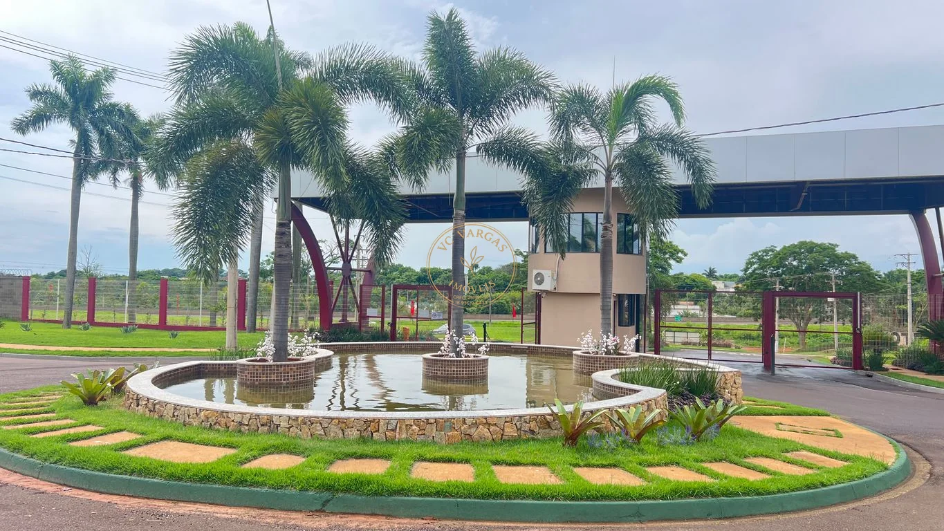 Entrada com fonte do Campo Bello Residencial Clube